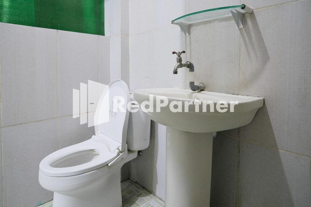 Pondok Hijau Syariah Mitra Reddoorz At Citraland Σουραμπάγια Εξωτερικό φωτογραφία
