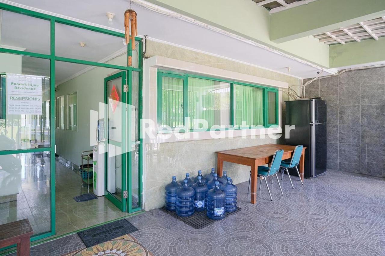 Pondok Hijau Syariah Mitra Reddoorz At Citraland Σουραμπάγια Εξωτερικό φωτογραφία